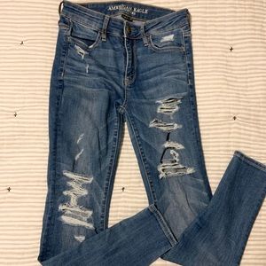 🌼 AEO Super Stretch X Distressed Jegging